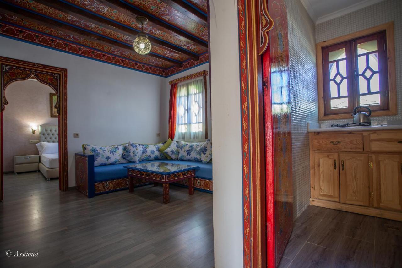 Guest House Yasmina シェフシャウエン エクステリア 写真