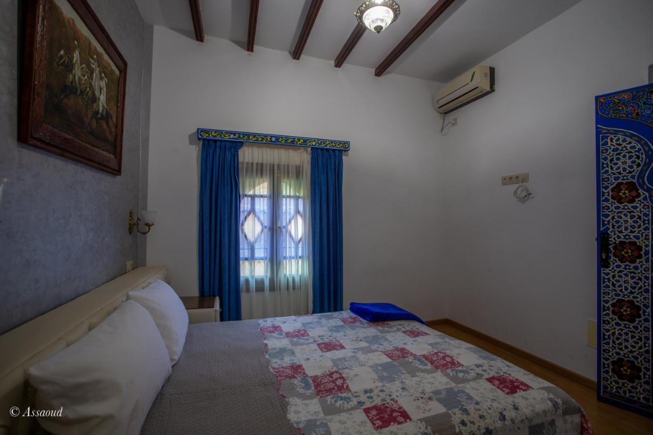 Guest House Yasmina シェフシャウエン エクステリア 写真