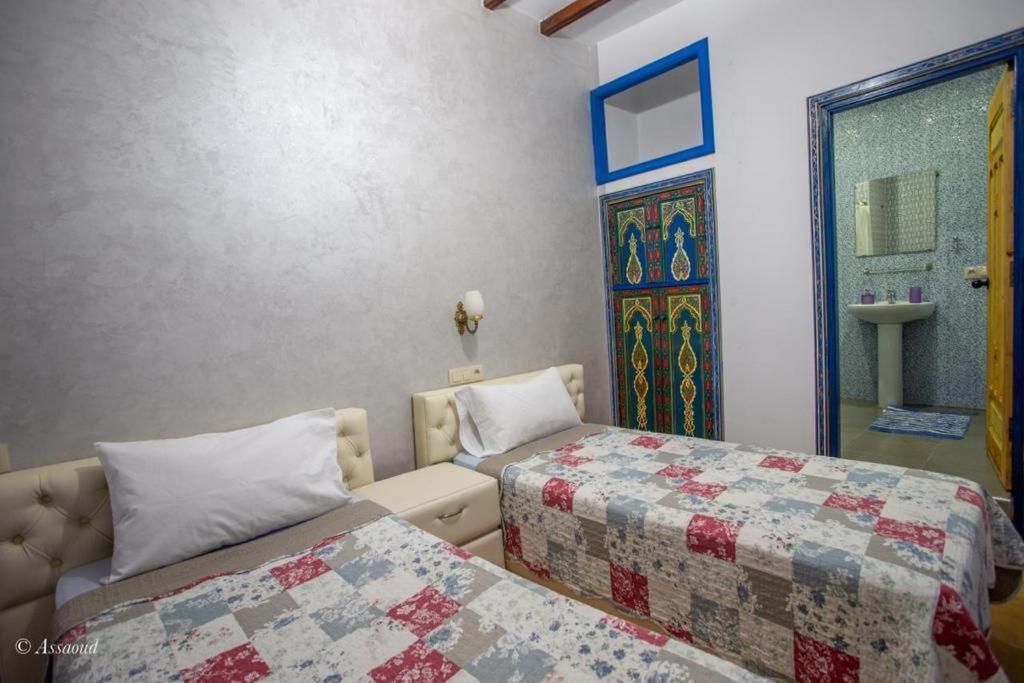 Guest House Yasmina シェフシャウエン エクステリア 写真