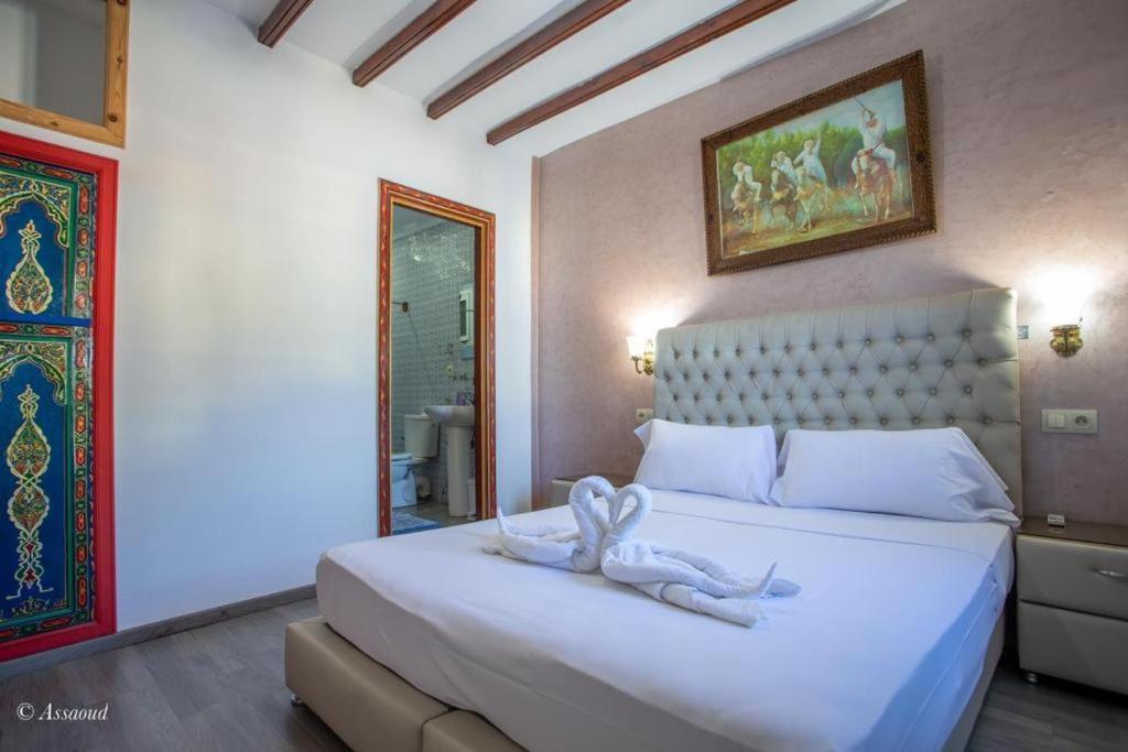 Guest House Yasmina シェフシャウエン エクステリア 写真